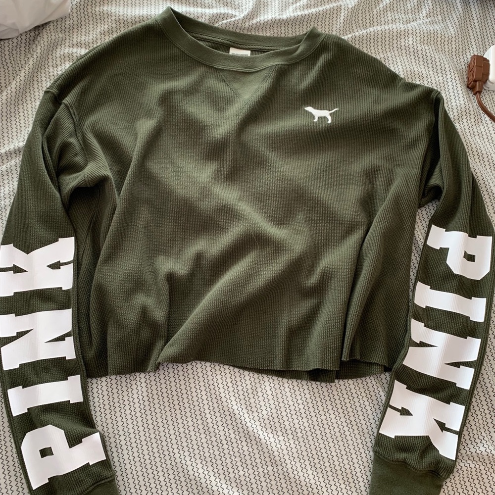 army green cropped long sleeve top
